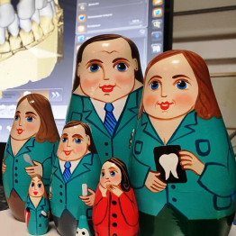Матрешки в виде персонала кабинета стоматолога (набор 7 шт)