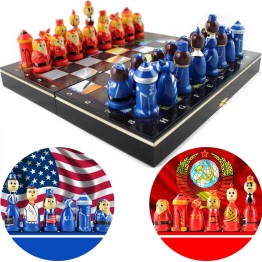 Сувенирный набор шахмат-матрешек "Холодная война США против СССР"